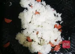 Illustration of how to make beef tendon fried rice 4