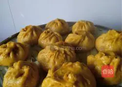 Illustration of how to make pumpkin buns 9