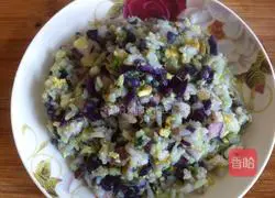 Illustration of how to make purple cabbage and egg fried rice 7 
