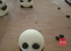Panda Home (Steamed Buns) Recipe Illustration 9