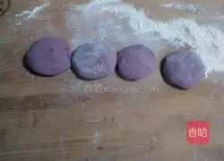 Illustration of how to make steamed purple sweet potato cakes 8