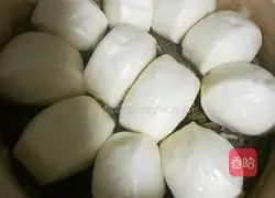 Illustration of how to cut small steamed buns 5