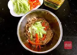 Chicken Sauce Cold Noodles Recipe Illustration 7