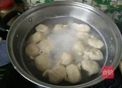 Cabbage and Spicy Pork Dumplings Practice illustration 13