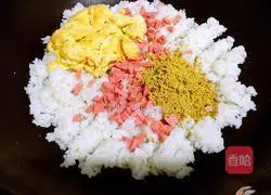 Illustration of how to make curry fried rice 7