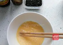 Illustration of how to make egg pancakes 2