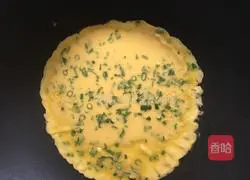 Illustration of how to make cilantro and green onion egg pancakes 7