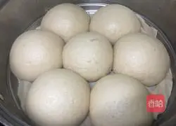 Illustration of how to make handmade whole wheat steamed buns 13