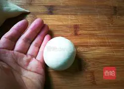 Illustration of how to make white flour steamed buns 10