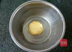 Illustration of how to make pumpkin cake with little turtle molting shell 5