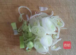 Illustration of how to make scallion oil noodles 2
