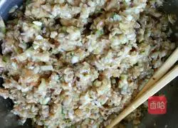 Wonton (wonton) Cabbage and Mushroom Stuffing) Recipe Illustration 3