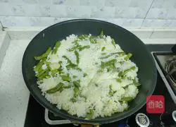 Illustration of how to make braised beans and rice 13