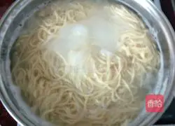 Chowder Chowder Noodles Illustration of how to do it 1