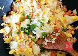 Illustration of how to make seasonal vegetable fried rice 7