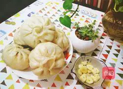 Illustration of how to make pork buns with leftover cabbage 16