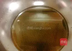 Illustration of how to make colorful egg fried rice 4