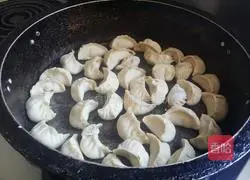 Illustration of how to make cheese dumplings 3