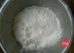 Illustration of how to make coriander and pork dumplings 2