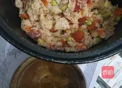 Illustration of rice cooker fried rice 5