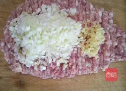 Illustration of how to make white radish meat buns 4