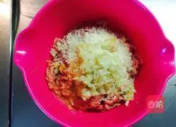 Illustration of how to make soy milk burger and beef patties 3