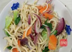 Illustration of how to make vegetarian fried noodles 9 