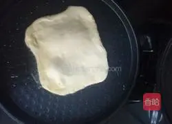 Illustration of how to make egg-filled pancakes 16