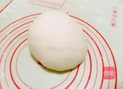 Illustration of how to make large dumplings with vegetarian filling 6