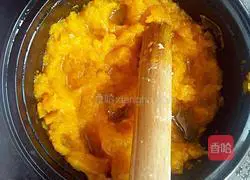Illustration of how to make Zhixiang pumpkin cake 5