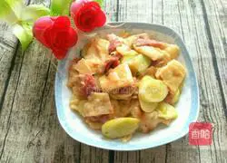 Illustration of how to make bacon and cucumber braised flatbread 12