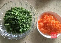 Illustration of how to make bean and egg pancakes 1