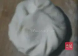 Illustration of how to make Bean and Pork Pie 4