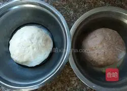 Illustration of how to make cocoa two-color steamed buns 9
