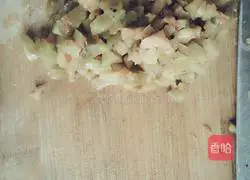 Illustration of how to make cured meat and mixed egg fried rice 5