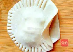 Illustration of how to make mini egg-filled pancakes 3