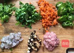 Pineapple, Shrimp and Egg Fried Rice Recipe Illustration 7