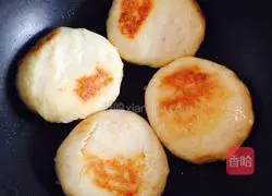 Illustration of how to make cornmeal pancakes 4