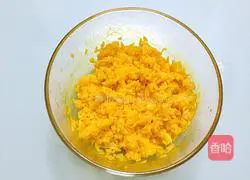 gold Illustration of how to make soy sauce fried rice 6