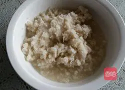 Illustration of how to make fragrant lotus root meat cake 3