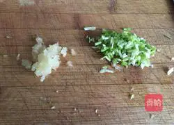 Illustration of how to make beef and egg pancakes 4