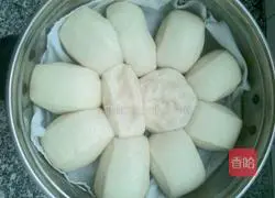 Illustration of how to cut steamed buns 11