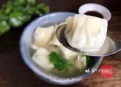 Illustration of making mini dumplings 21