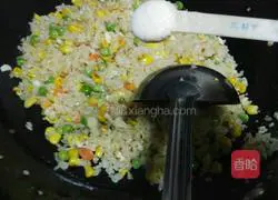 Assorted Egg Fried Rice Recipe Illustration 8