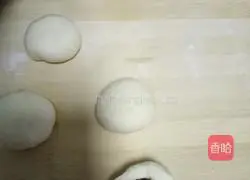 Illustration of how to make sunflower steamed buns 10