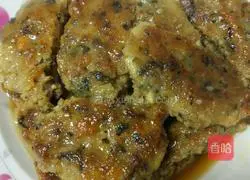 Illustration of how to make meatloaf 9