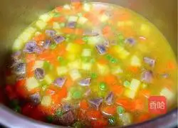 Potato, Sausage and Carrot Braised Rice Recipe Illustration 5