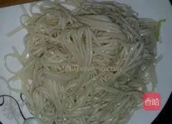 Illustration of how to make fried noodles 4