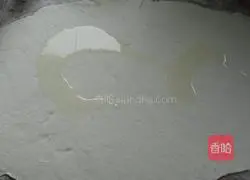 Illustration of how to make crispy home-style cake 4