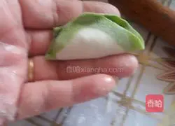 Illustration of how to make Jade Dumplings (Chives and Pork Stuffing) 12